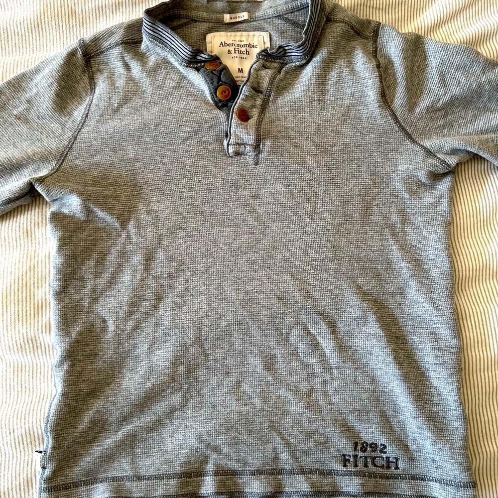 Abercrombie & Fitch Henley